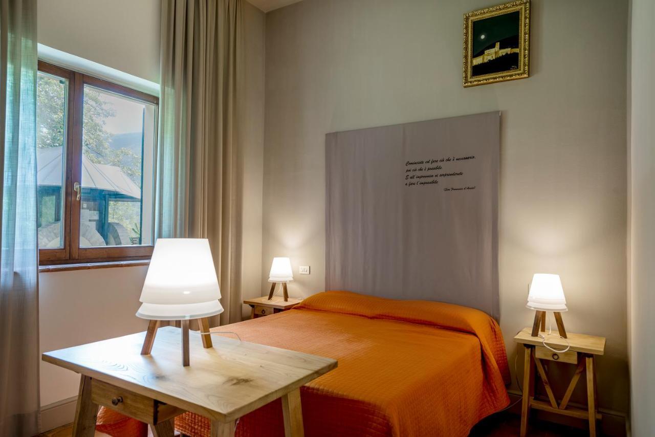 Villamena Asyż Zewnętrze zdjęcie